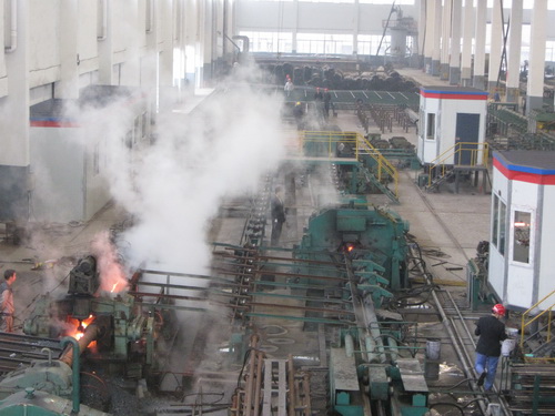 菏泽无缝钢管厂家生产车间